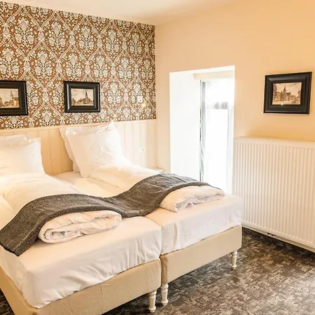 Hotel Duke Of *